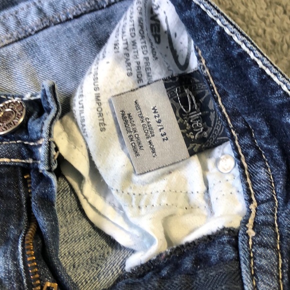Silver Jeans - Picture 2 of 3